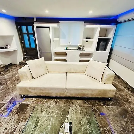 Thessvibe Apartment *